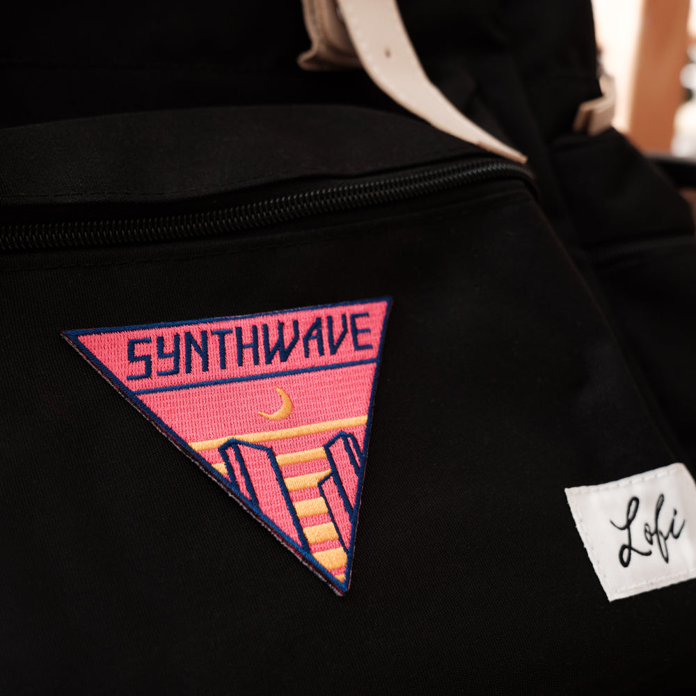 Synthwave Triangle - Patch